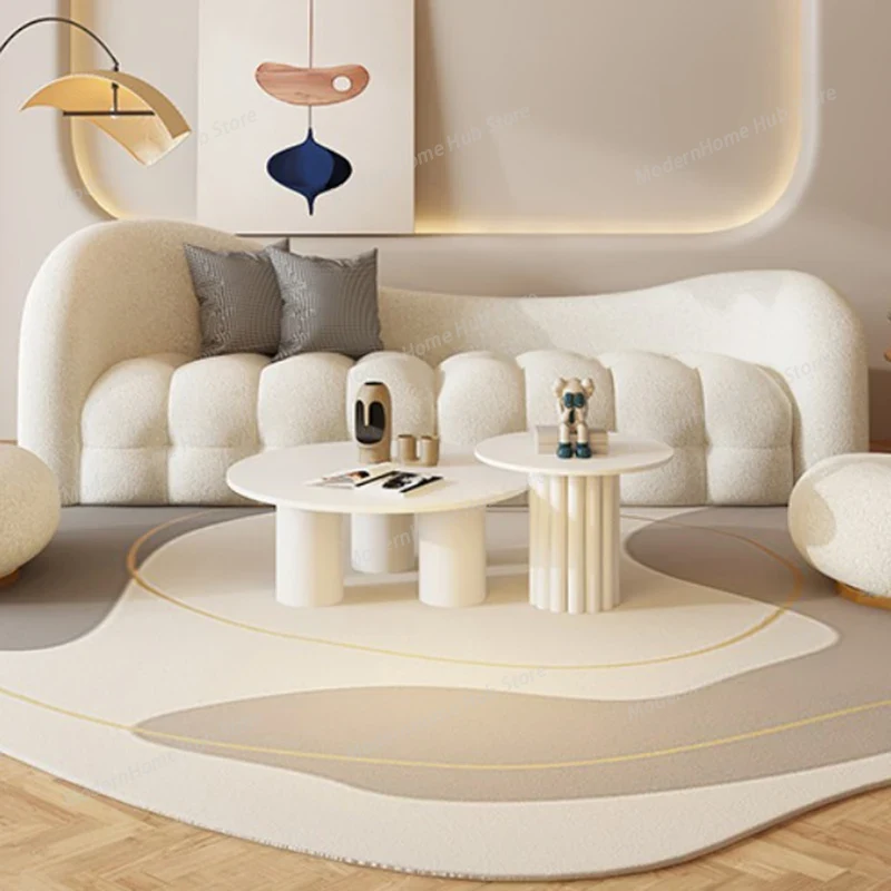 Interior Design White And Wood - Białe kremowe sofy do salonu, modne,