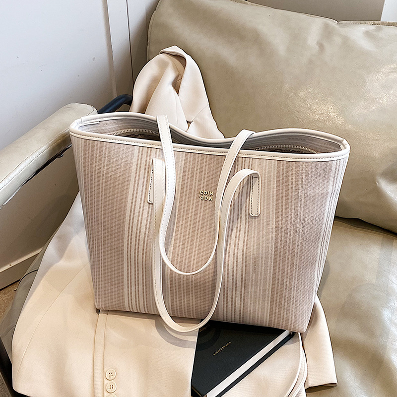 Interior Design Class - Modna torba typu tote o dużej