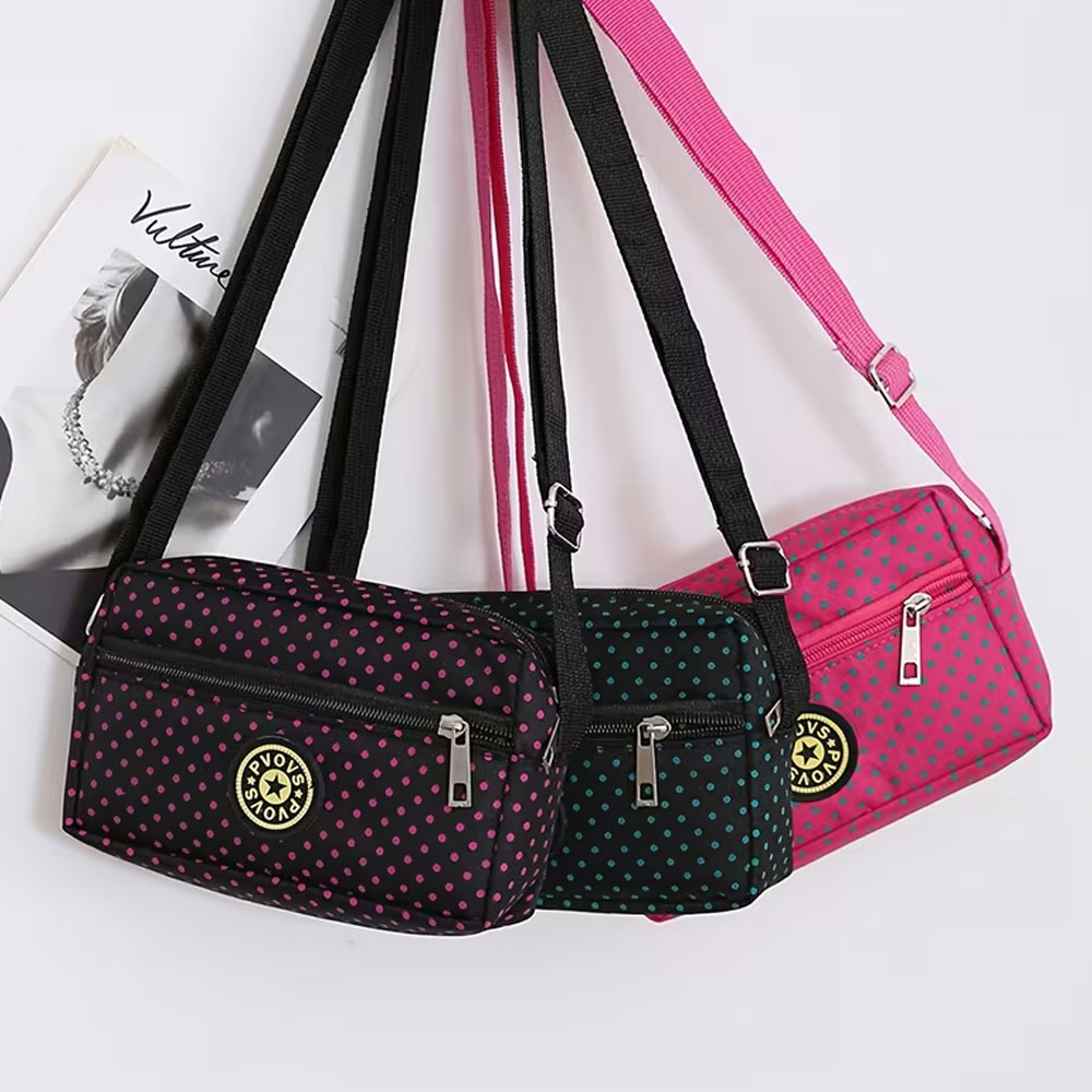 Interior Design Mockup - Damska torba crossbody, wysokiej jakości nylon,